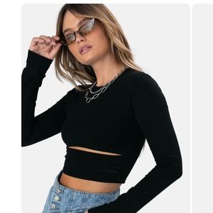 ADIKA - black crop top with cutout